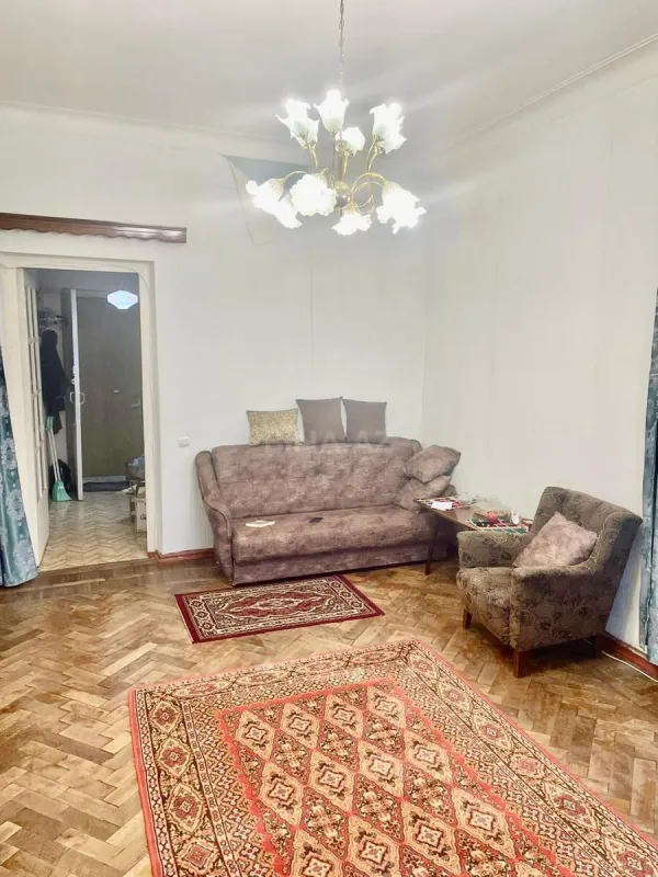 Kirayə verilir 2 otaqlı mənzil 70 m²
