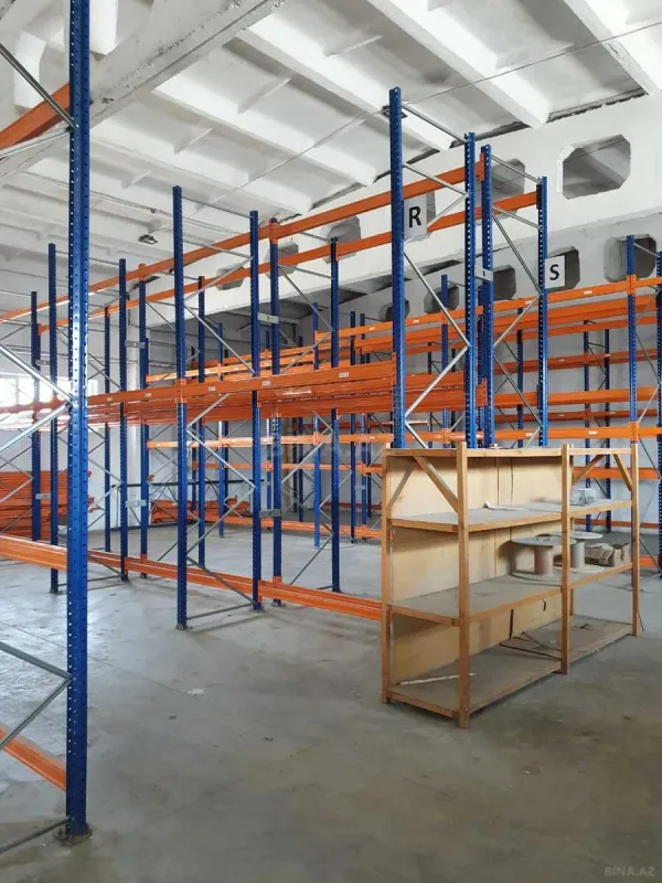 Kirayə verilir obyekt 648 m²