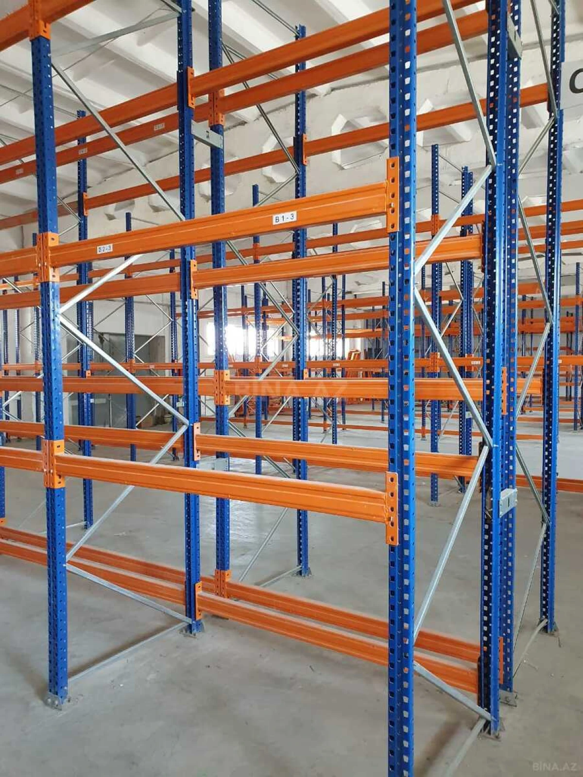 Kirayə verilir obyekt 648 m²