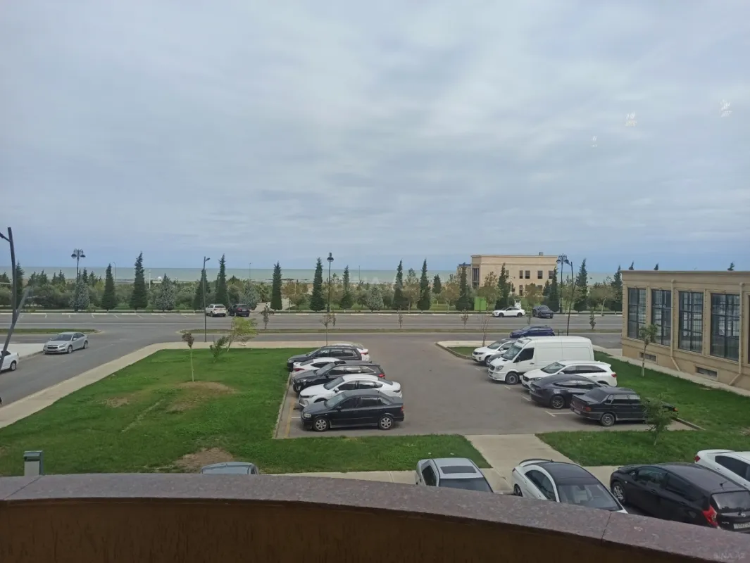 Kirayə verilir 3 otaqlı mənzil 109 m²