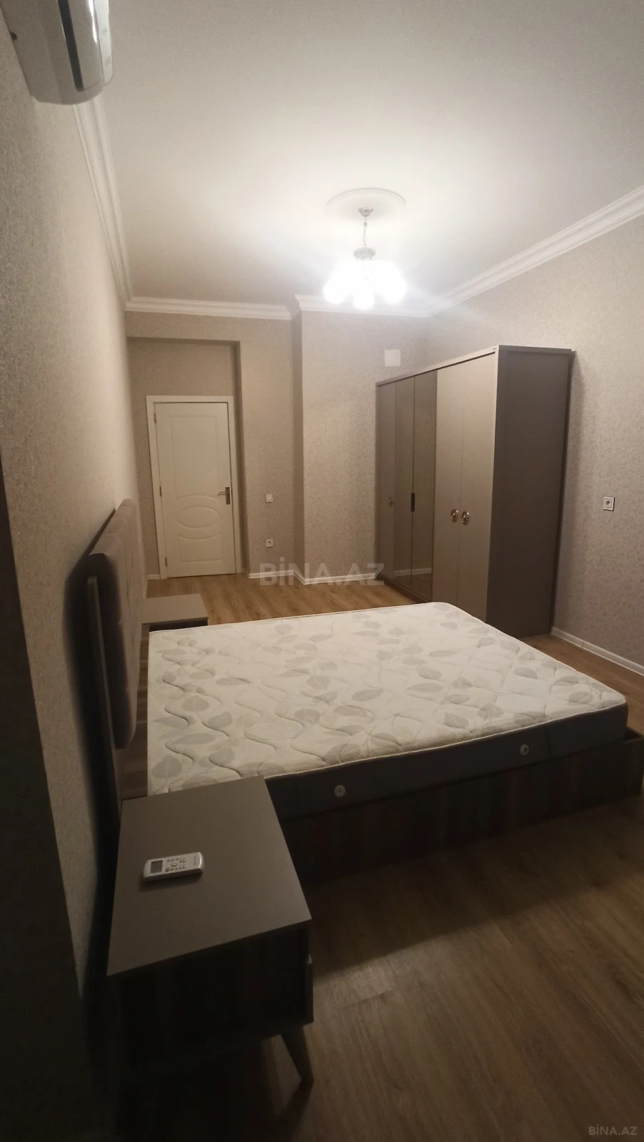 Kirayə verilir 3 otaqlı mənzil 109 m²