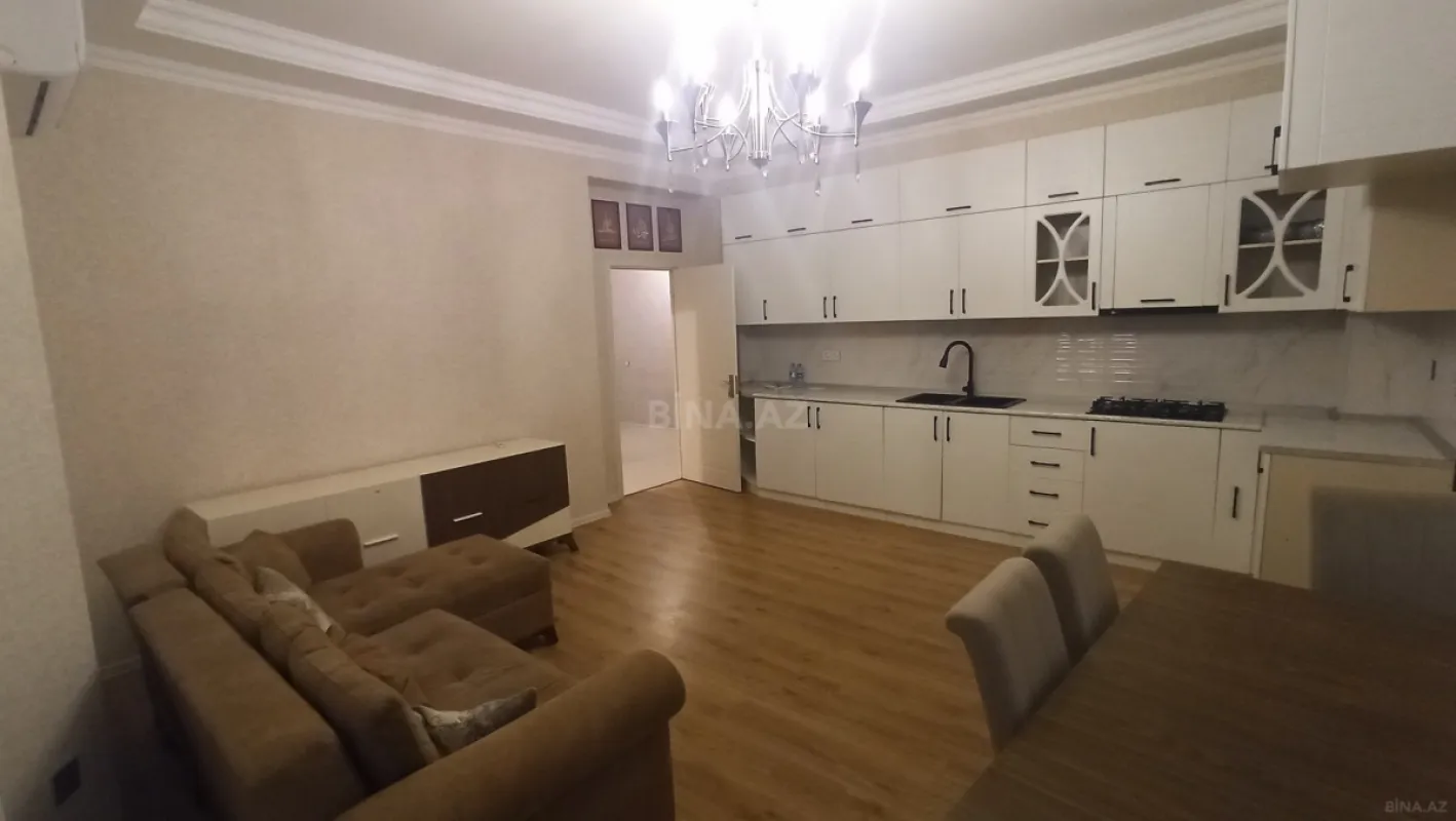 Kirayə verilir 3 otaqlı mənzil 109 m²