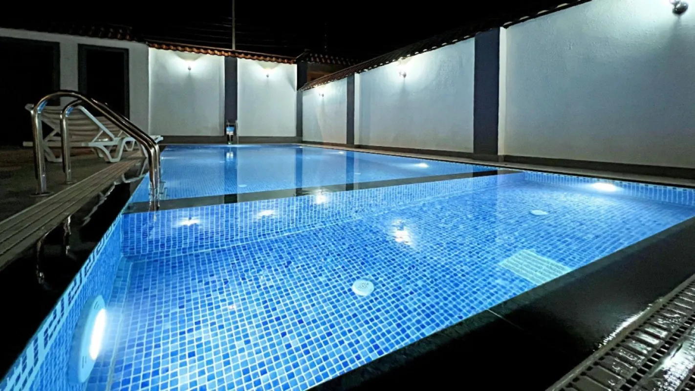 Kirayə verilir 6 otaqlı həyət evi 308 m²