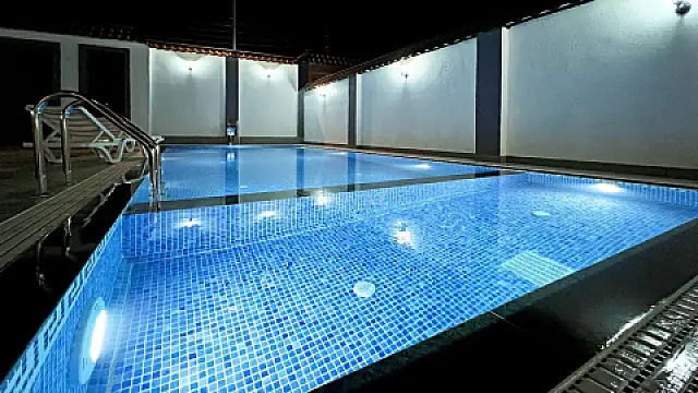 Kirayə verilir 6 otaqlı həyət evi 308 m²