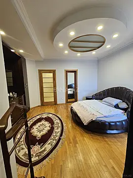 Satılır 3 otaqlı mənzil 150 m²