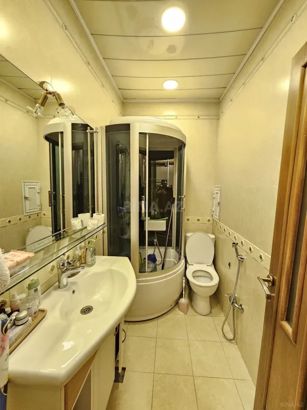 Satılır 3 otaqlı mənzil 150 m²