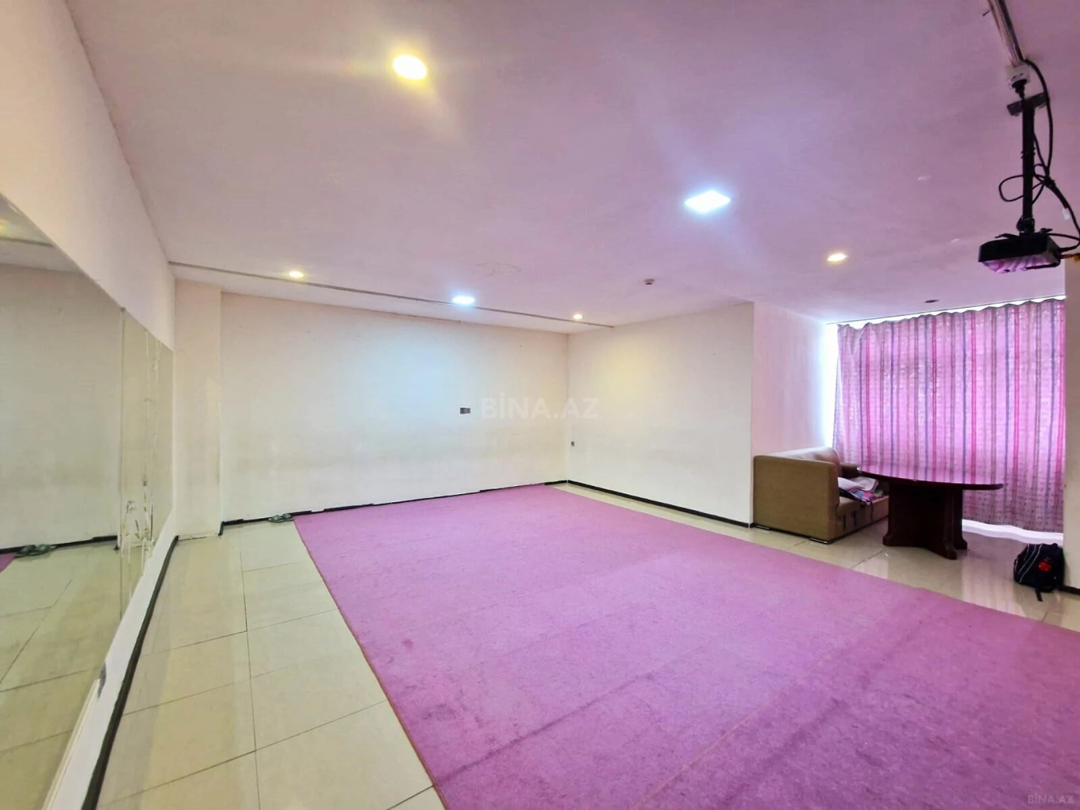 Kirayə verilir obyekt 450 m²