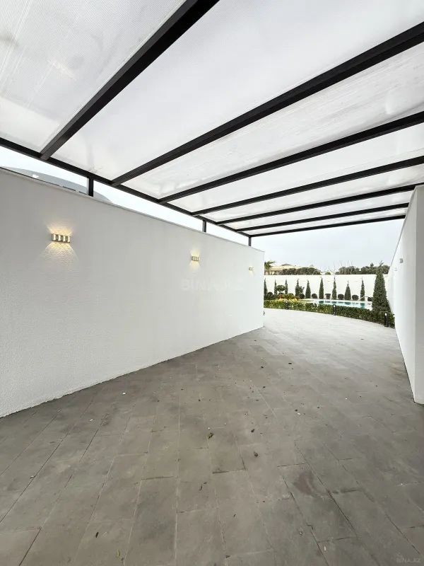 Satılır 5 otaqlı həyət evi 300 m²