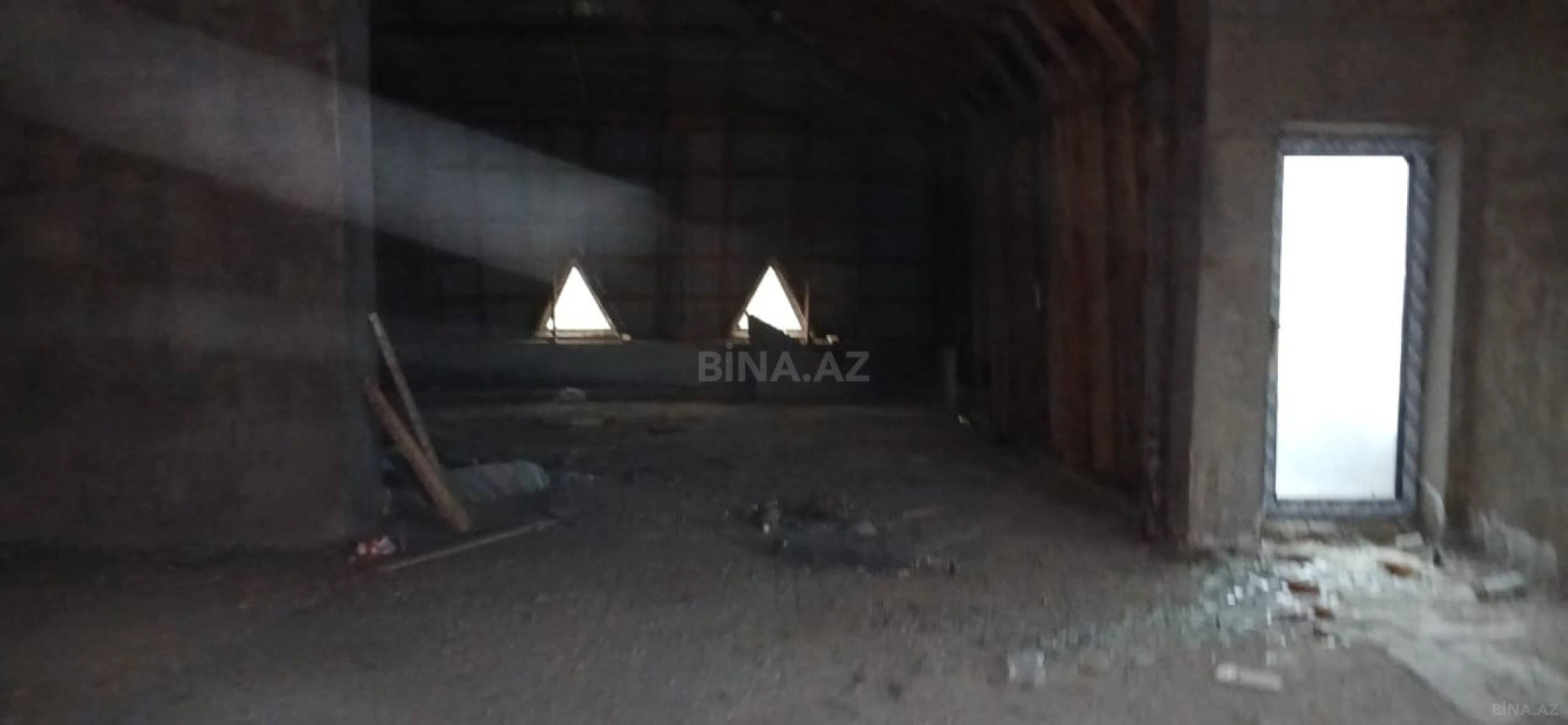 Satılır 2 otaqlı mənzil 78 m²