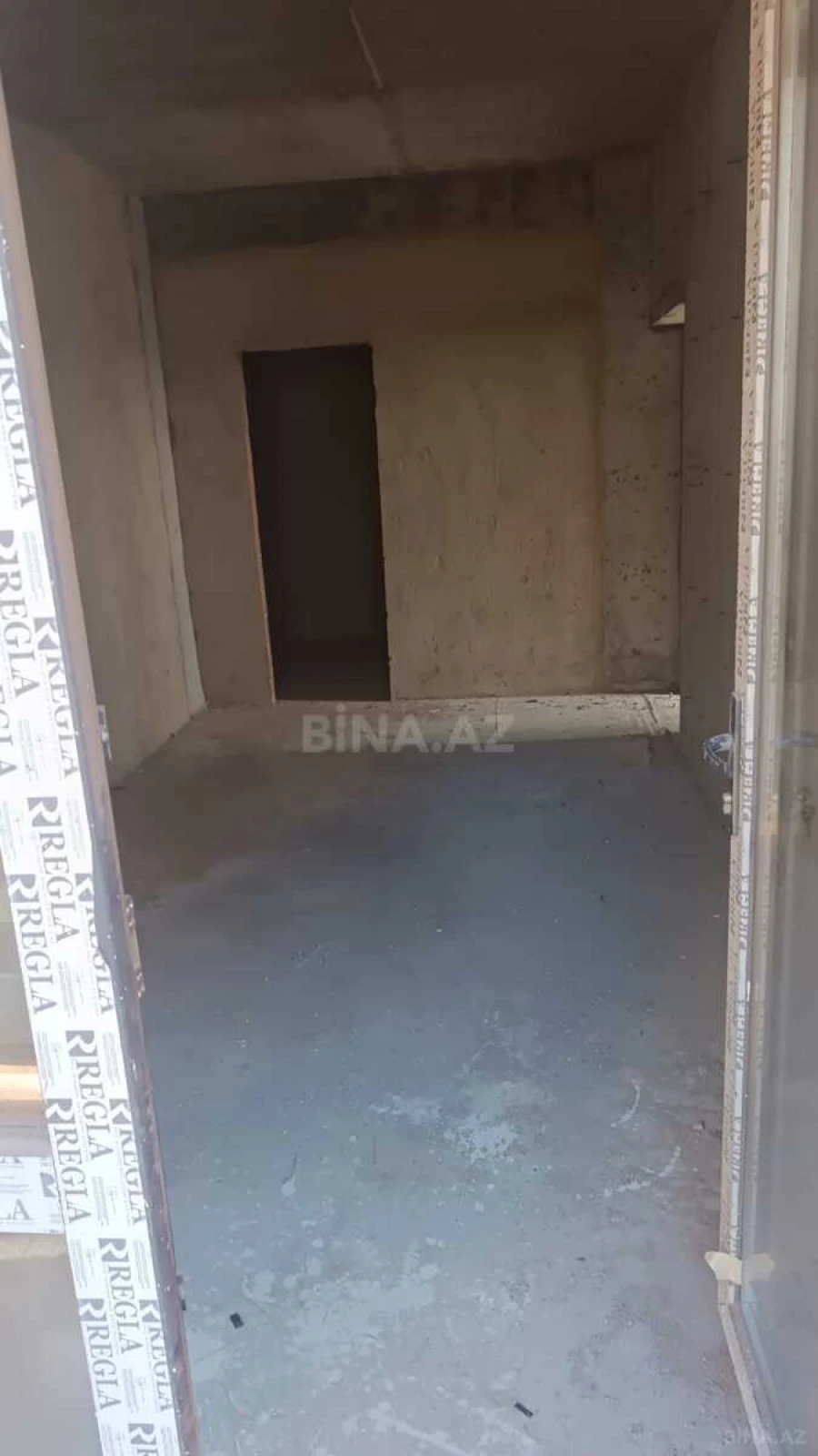 Satılır 3 otaqlı mənzil 109 m²
