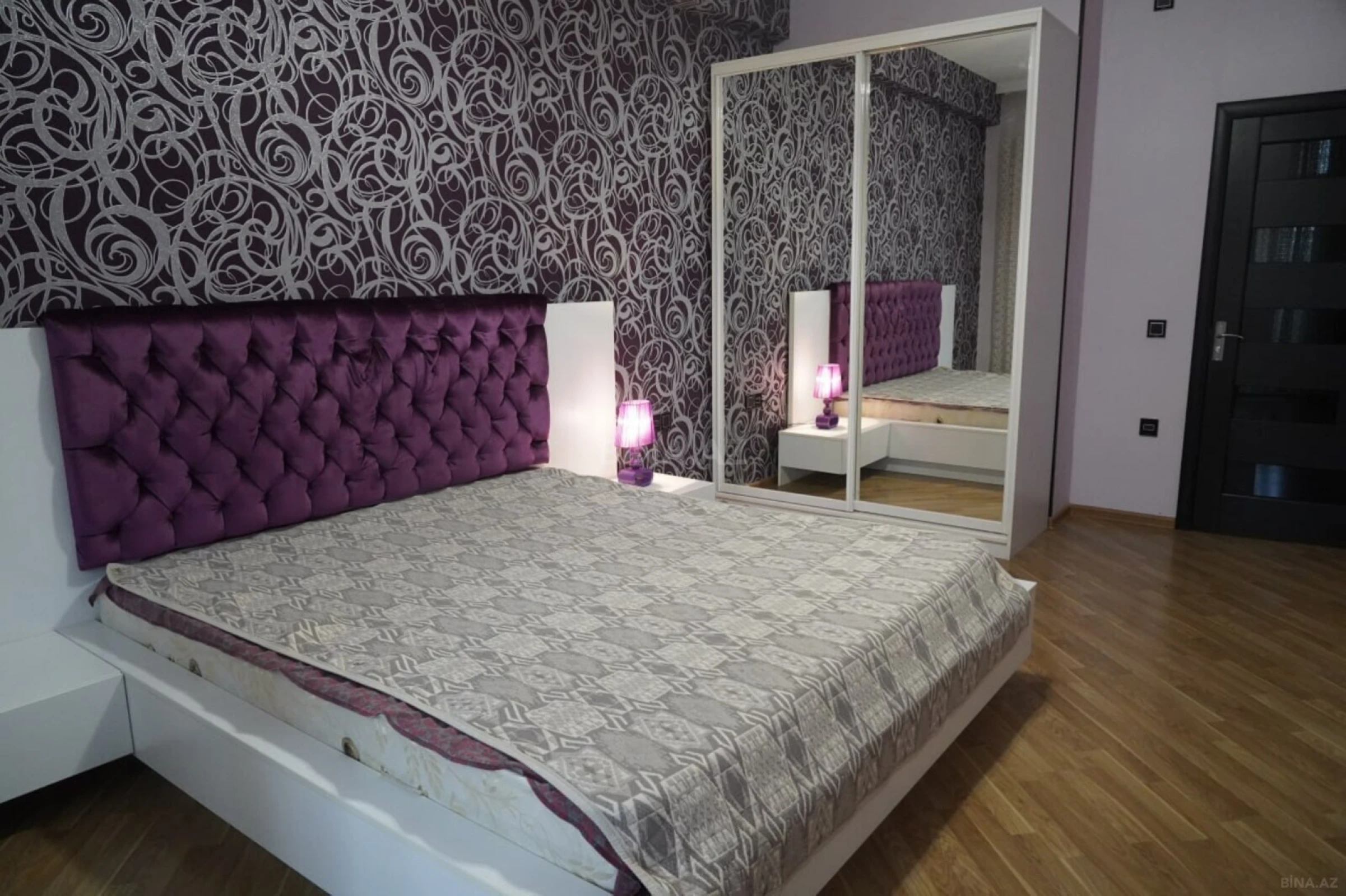 Kirayə verilir 2 otaqlı mənzil 75 m²