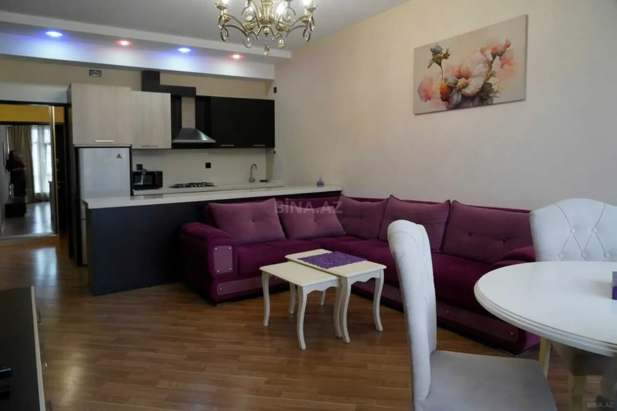 Kirayə verilir 2 otaqlı mənzil 75 m²