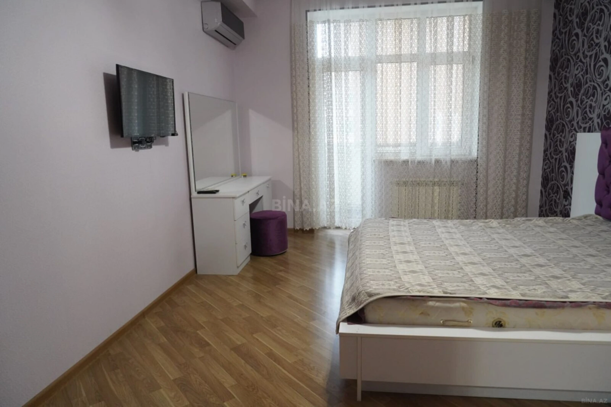 Kirayə verilir 2 otaqlı mənzil 75 m²