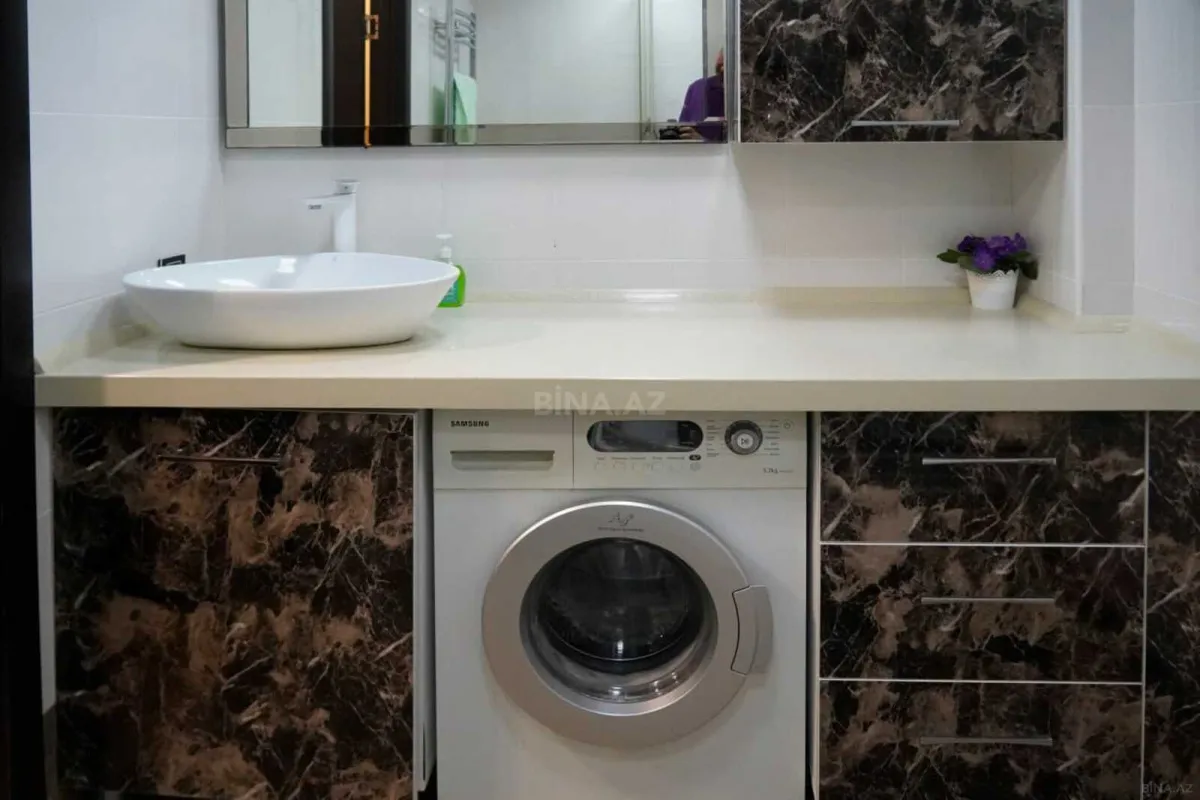 Kirayə verilir 2 otaqlı mənzil 75 m²