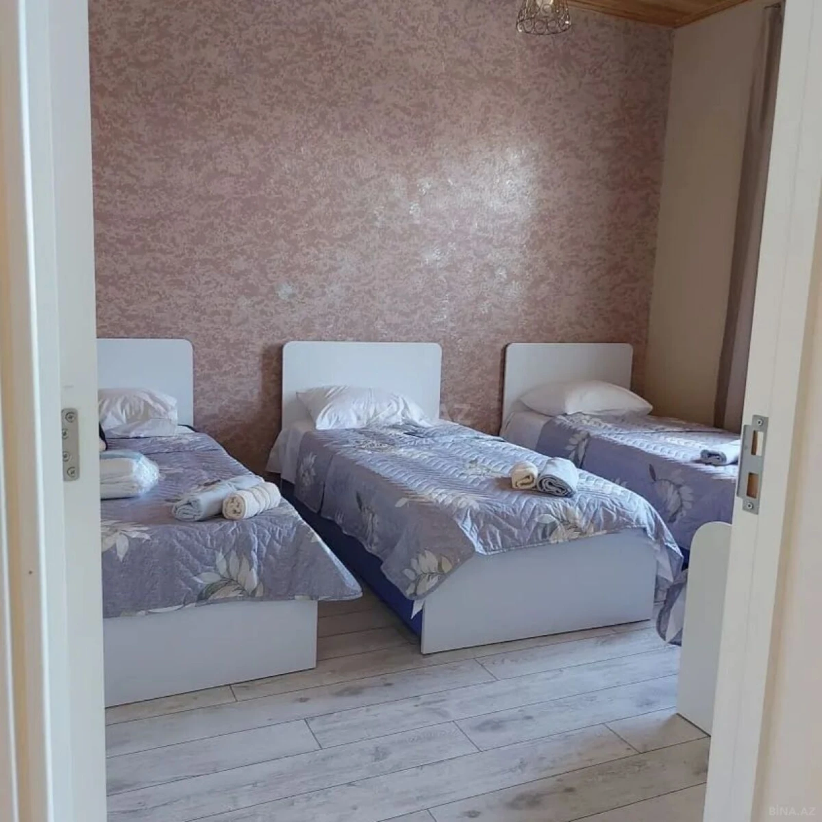 Satılır 4 otaqlı həyət evi 122.2 m²