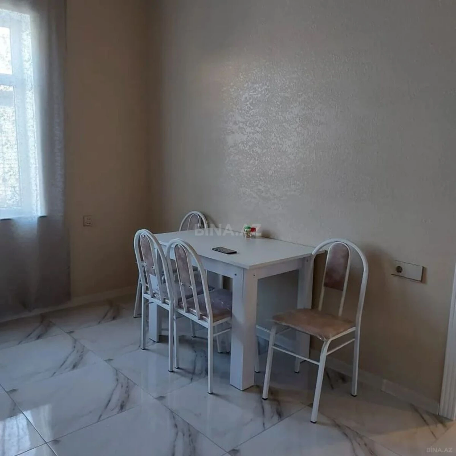 Satılır 4 otaqlı həyət evi 122.2 m²