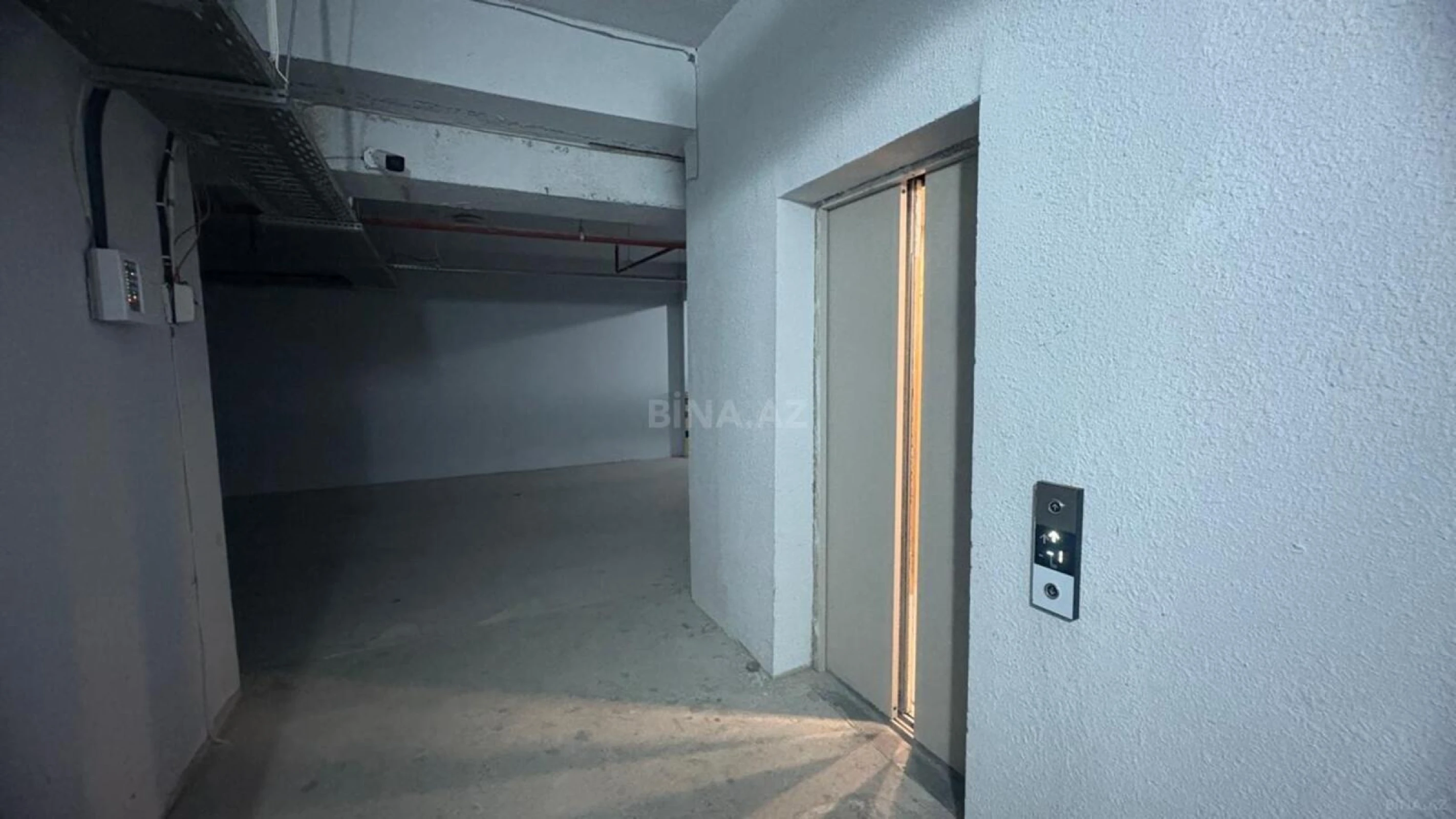 Satılır 3 otaqlı mənzil 115 m²