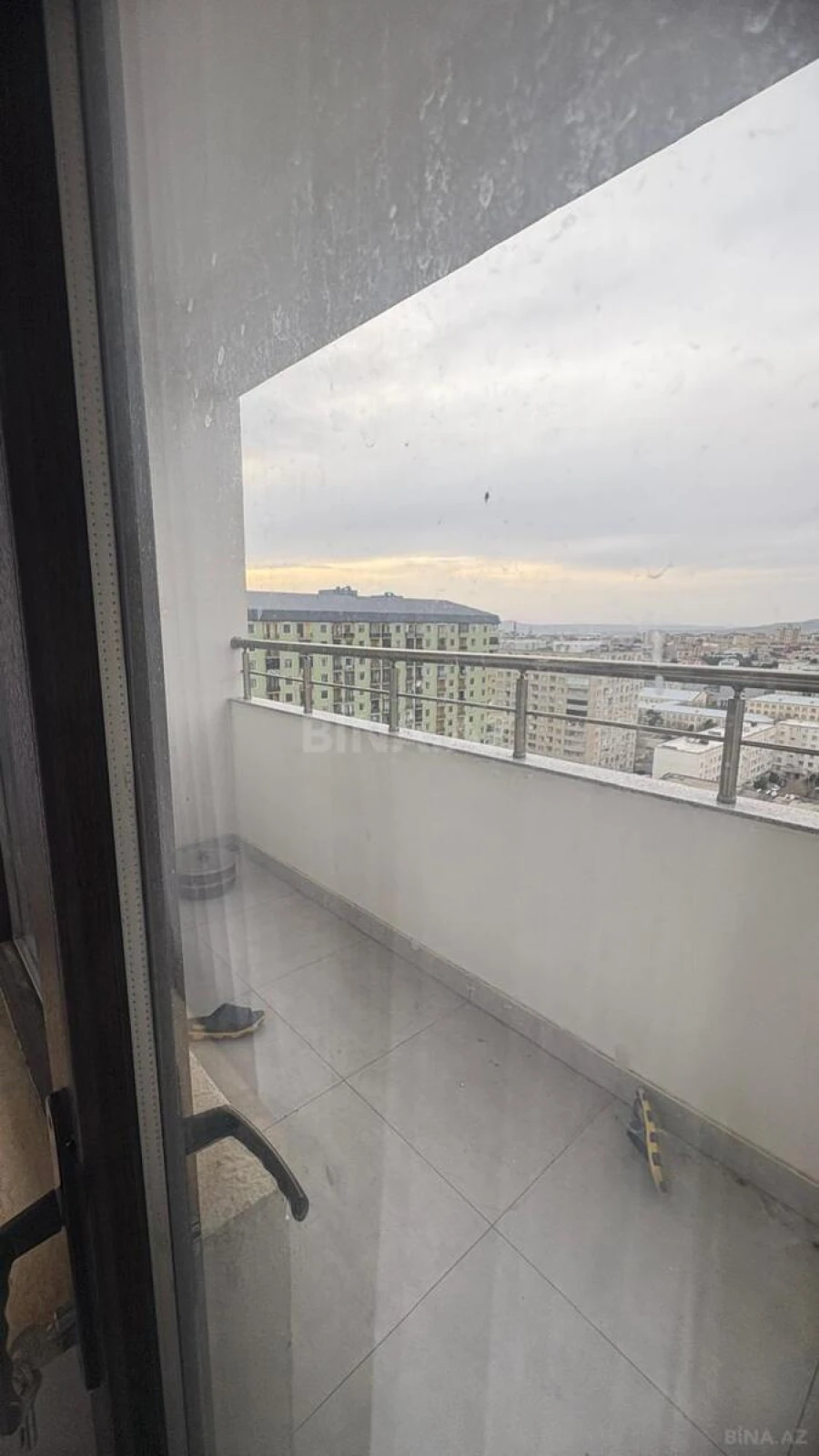 Satılır 3 otaqlı mənzil 115 m²