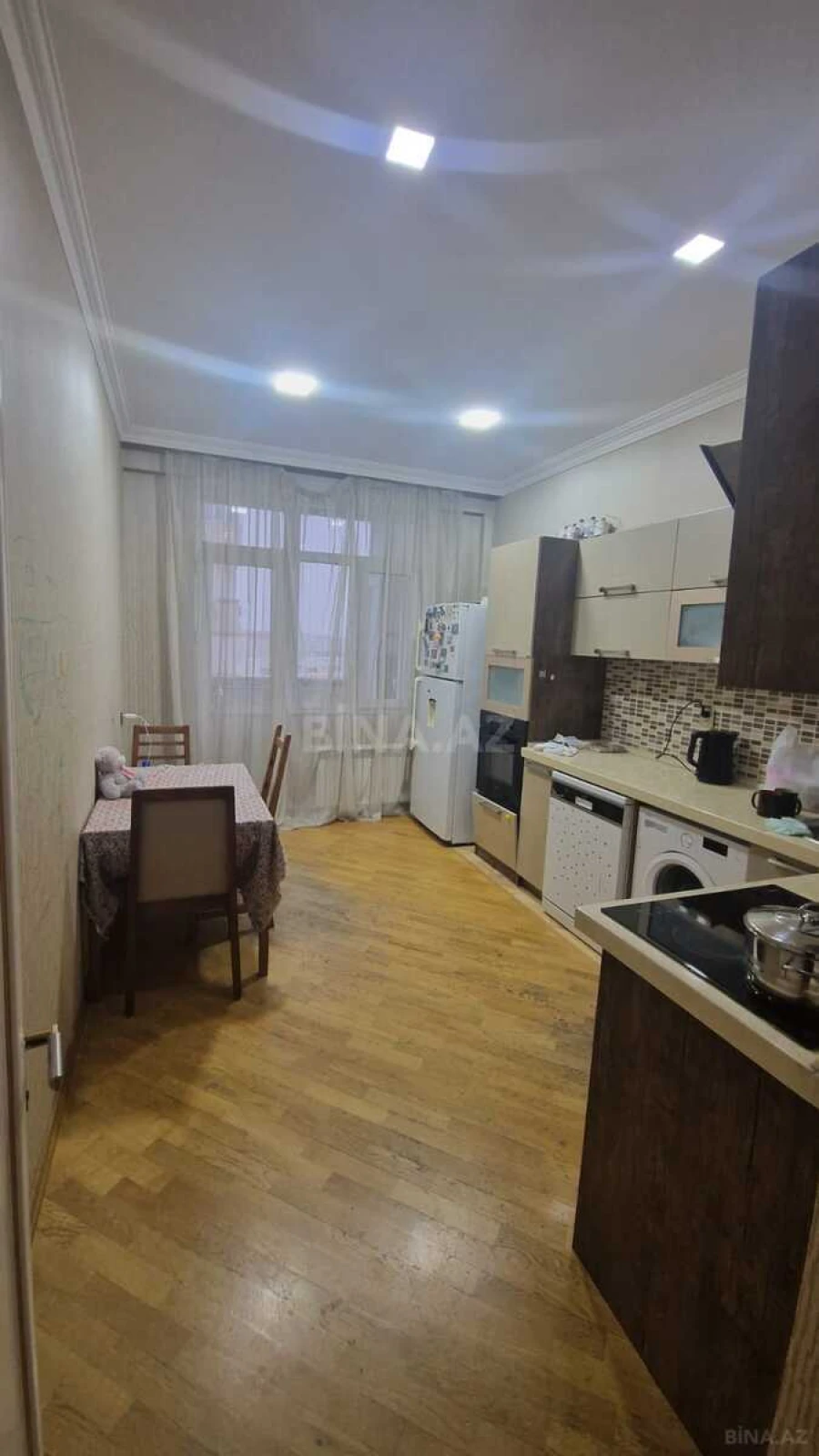 Satılır 3 otaqlı mənzil 106 m²