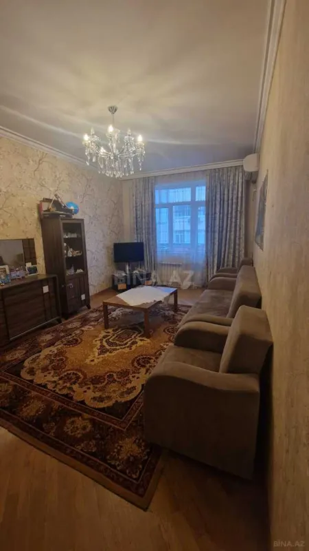 Satılır 3 otaqlı mənzil 106 m²