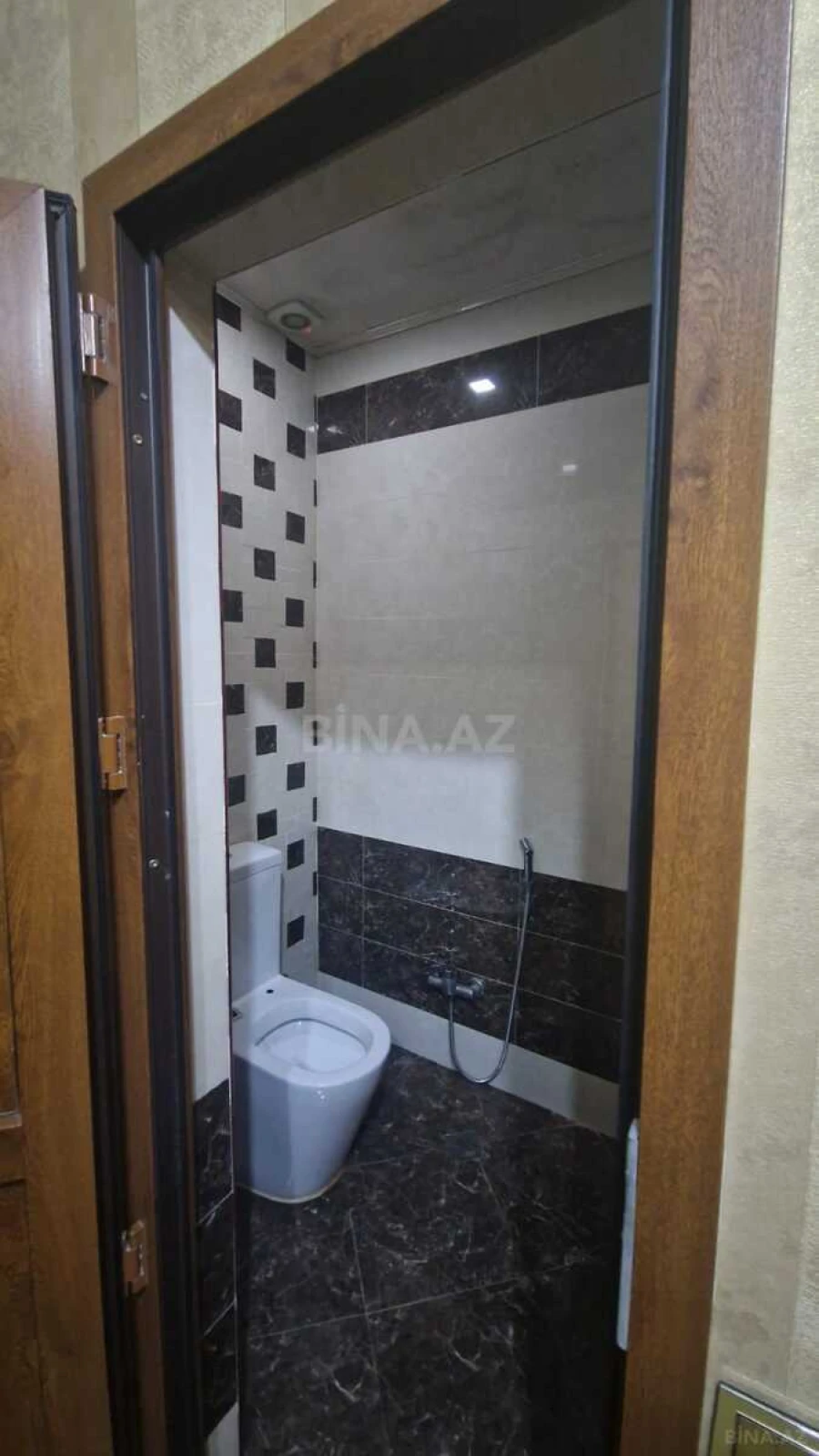 Satılır 3 otaqlı mənzil 106 m²