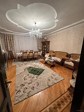 Satılır 3 otaqlı mənzil 130 m² — Bakı 3 otaq 130.00 m²