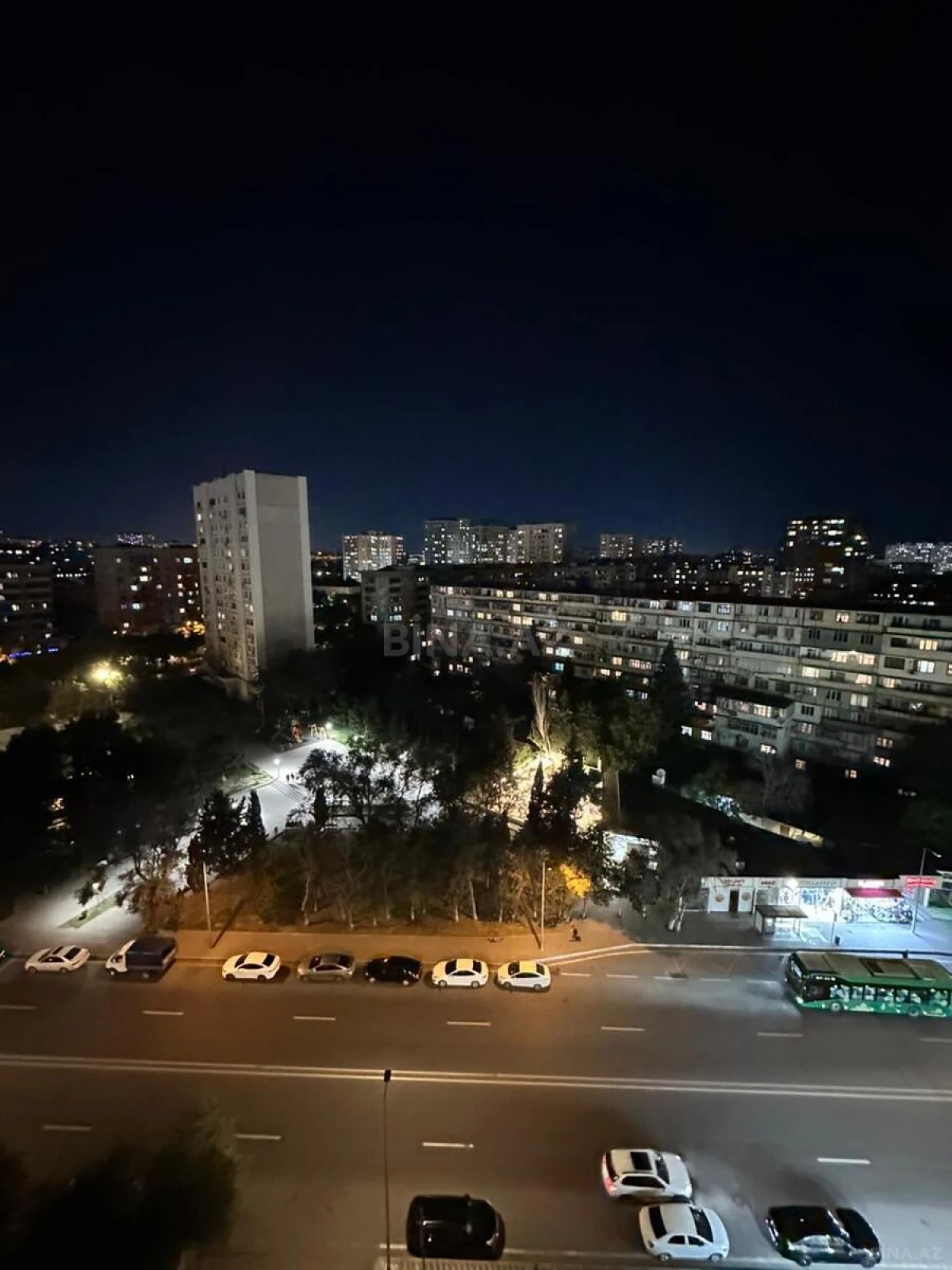 Satılır 3 otaqlı mənzil 130 m²