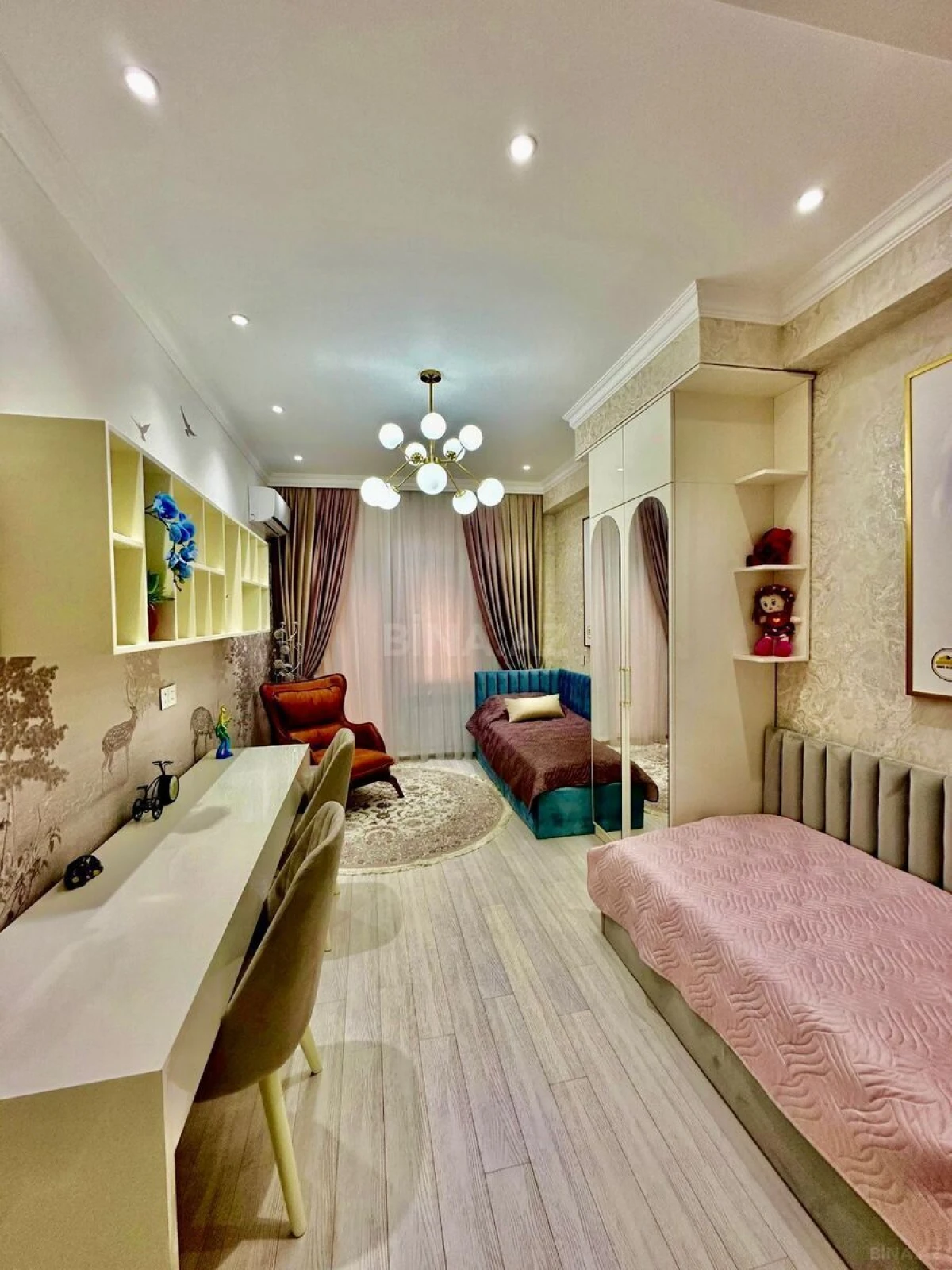 Kirayə verilir 3 otaqlı mənzil 120 m²