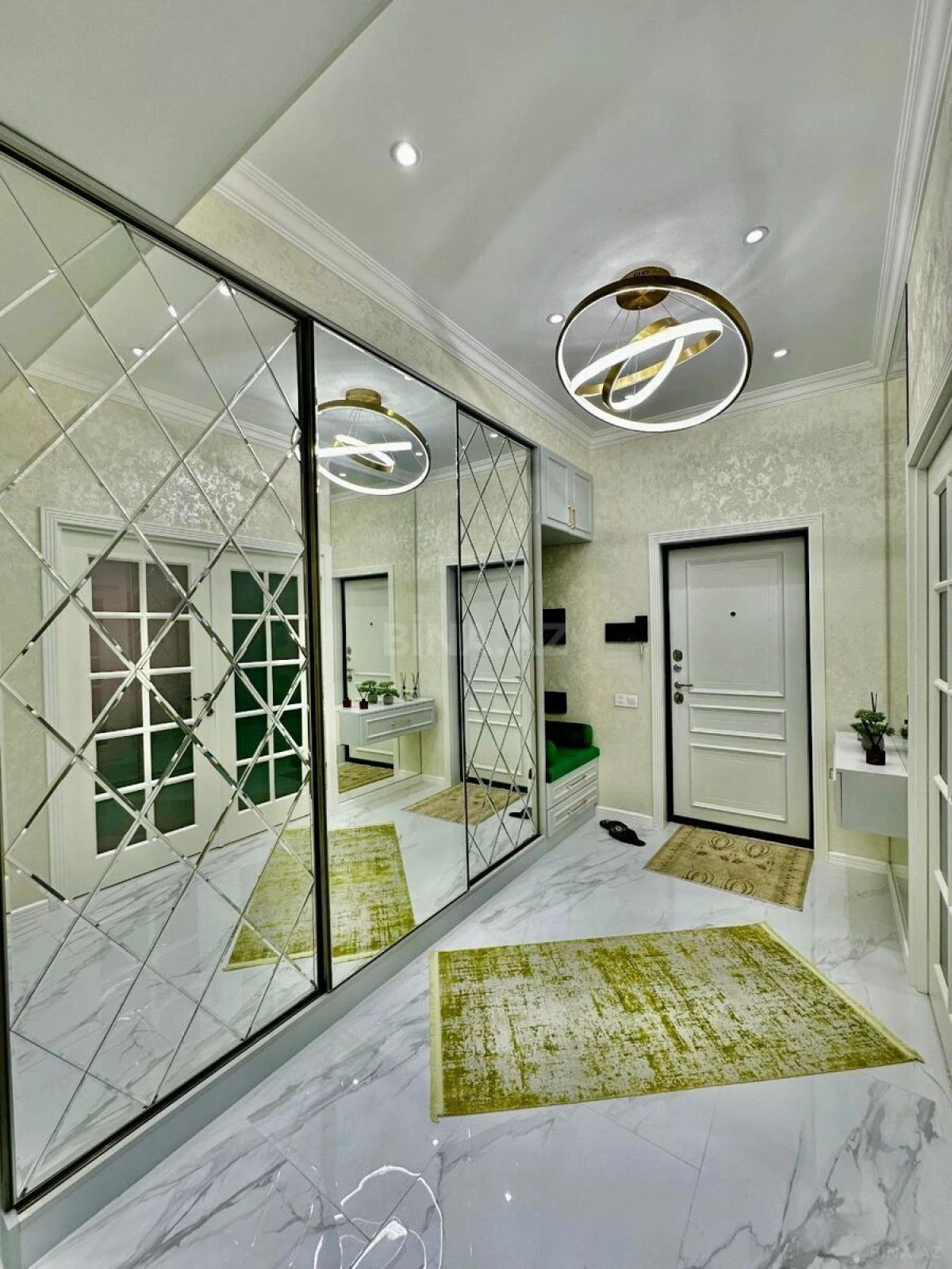 Kirayə verilir 3 otaqlı mənzil 120 m²