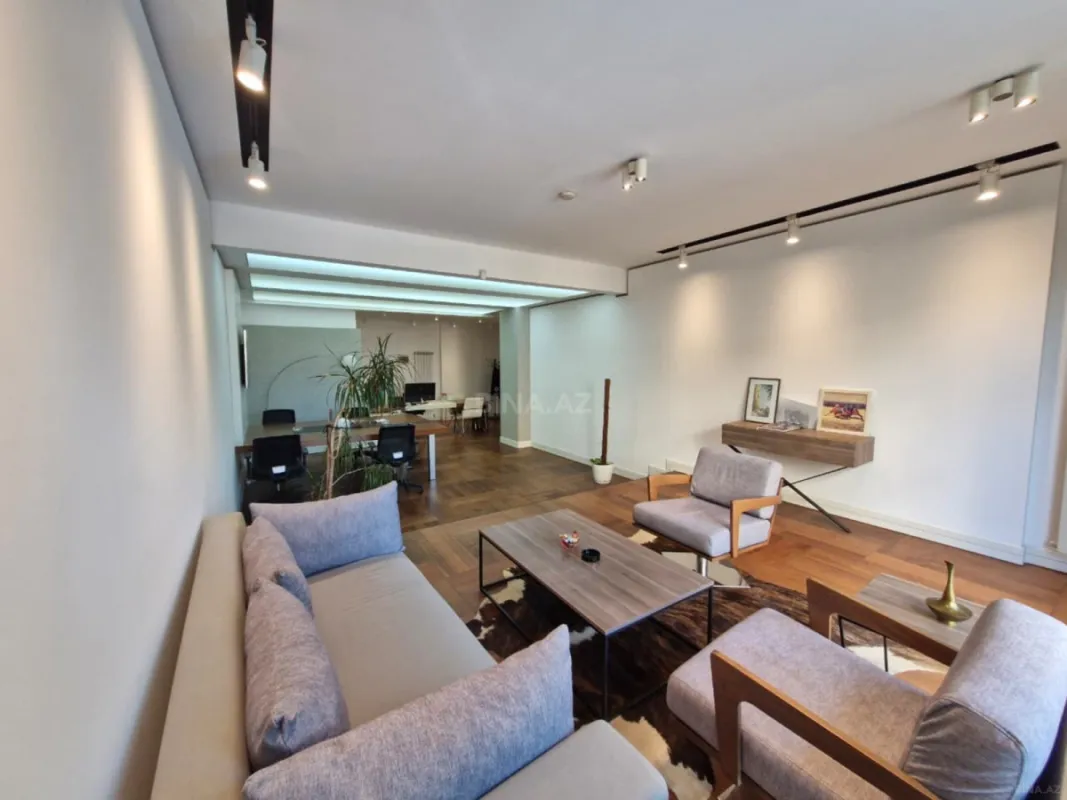 Kirayə verilir 6 otaqlı ofis 350 m²