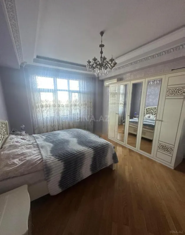 Satılır 2 otaqlı mənzil 90 m²