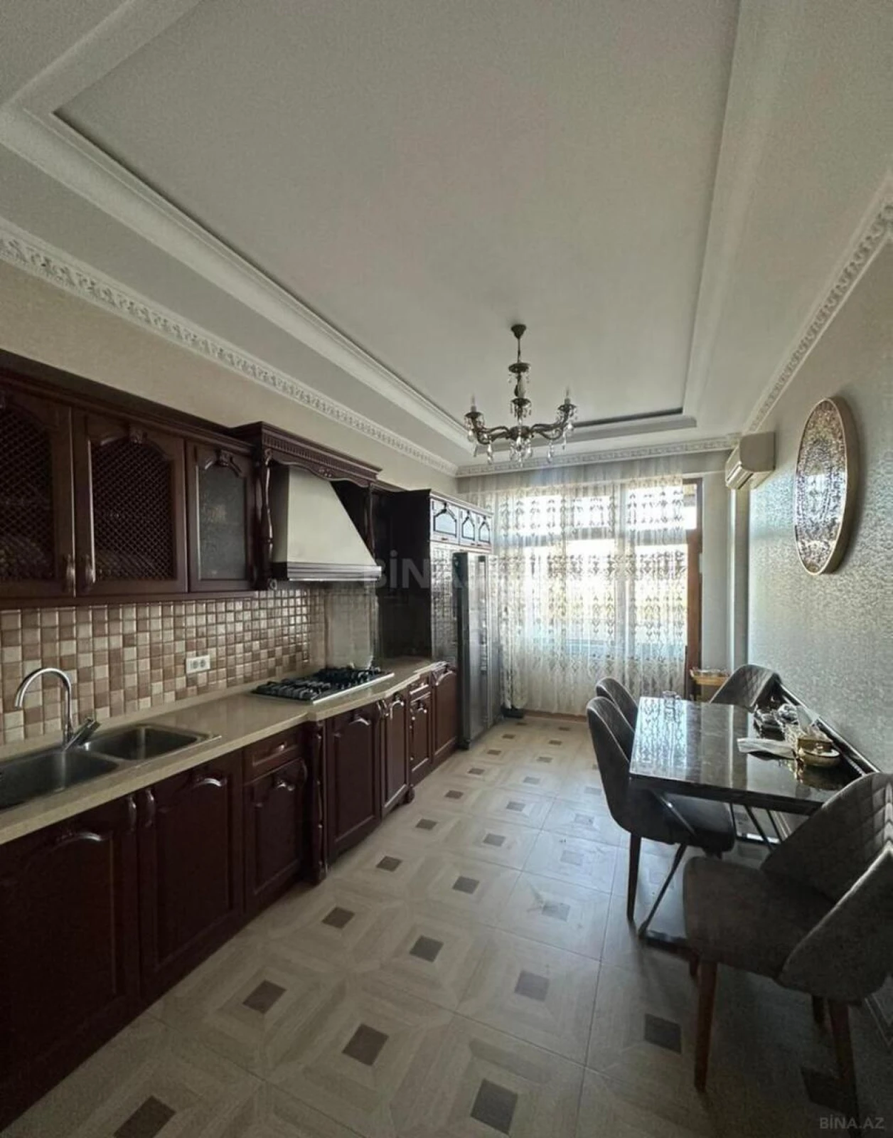 Satılır 2 otaqlı mənzil 90 m²