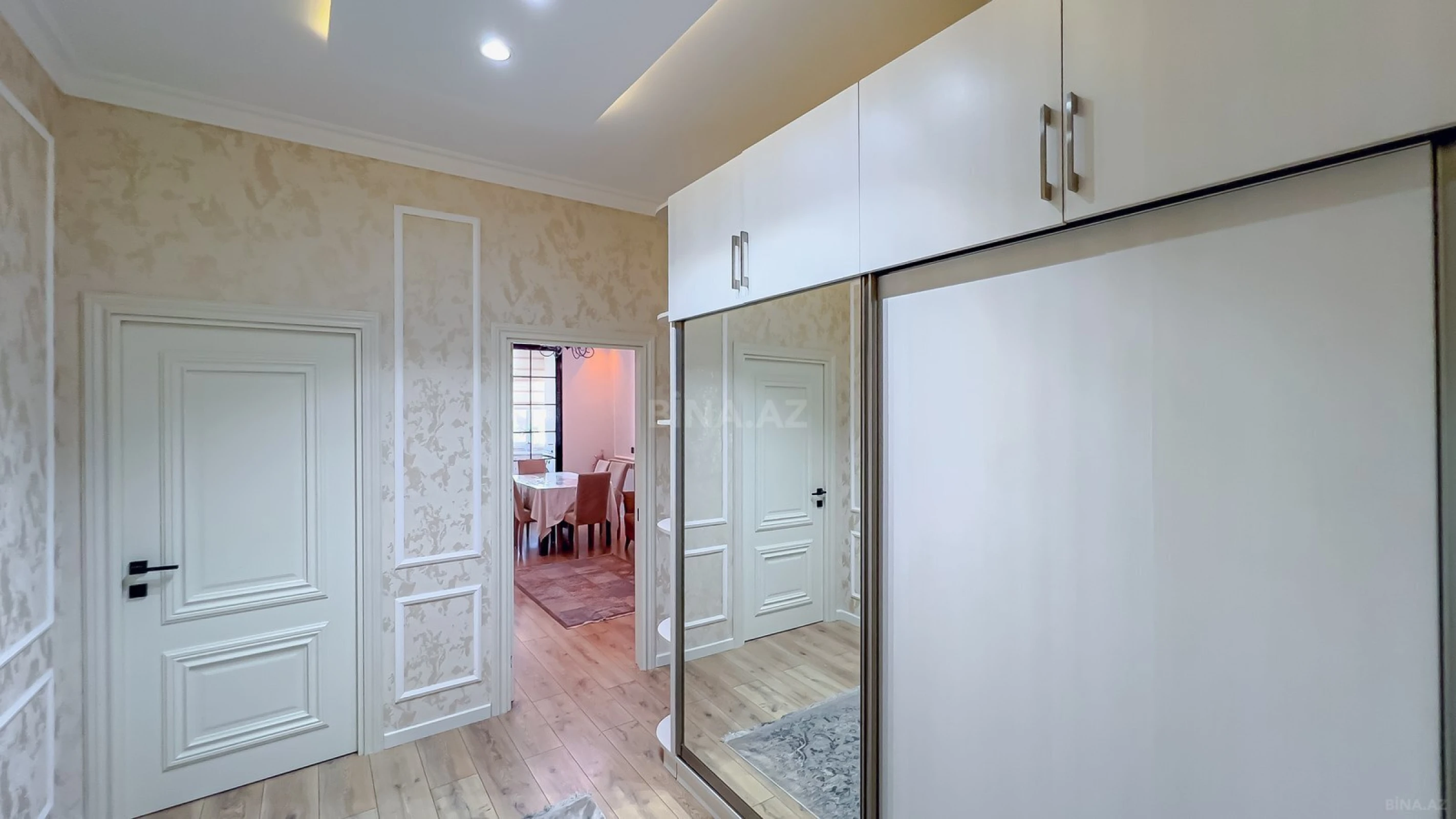 Satılır 3 otaqlı mənzil 56 m²