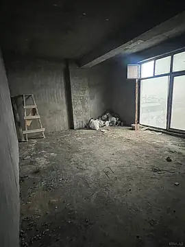 Satılır 3 otaqlı mənzil 139 m²