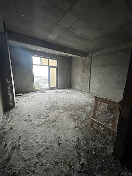 Satılır 3 otaqlı mənzil 139 m²