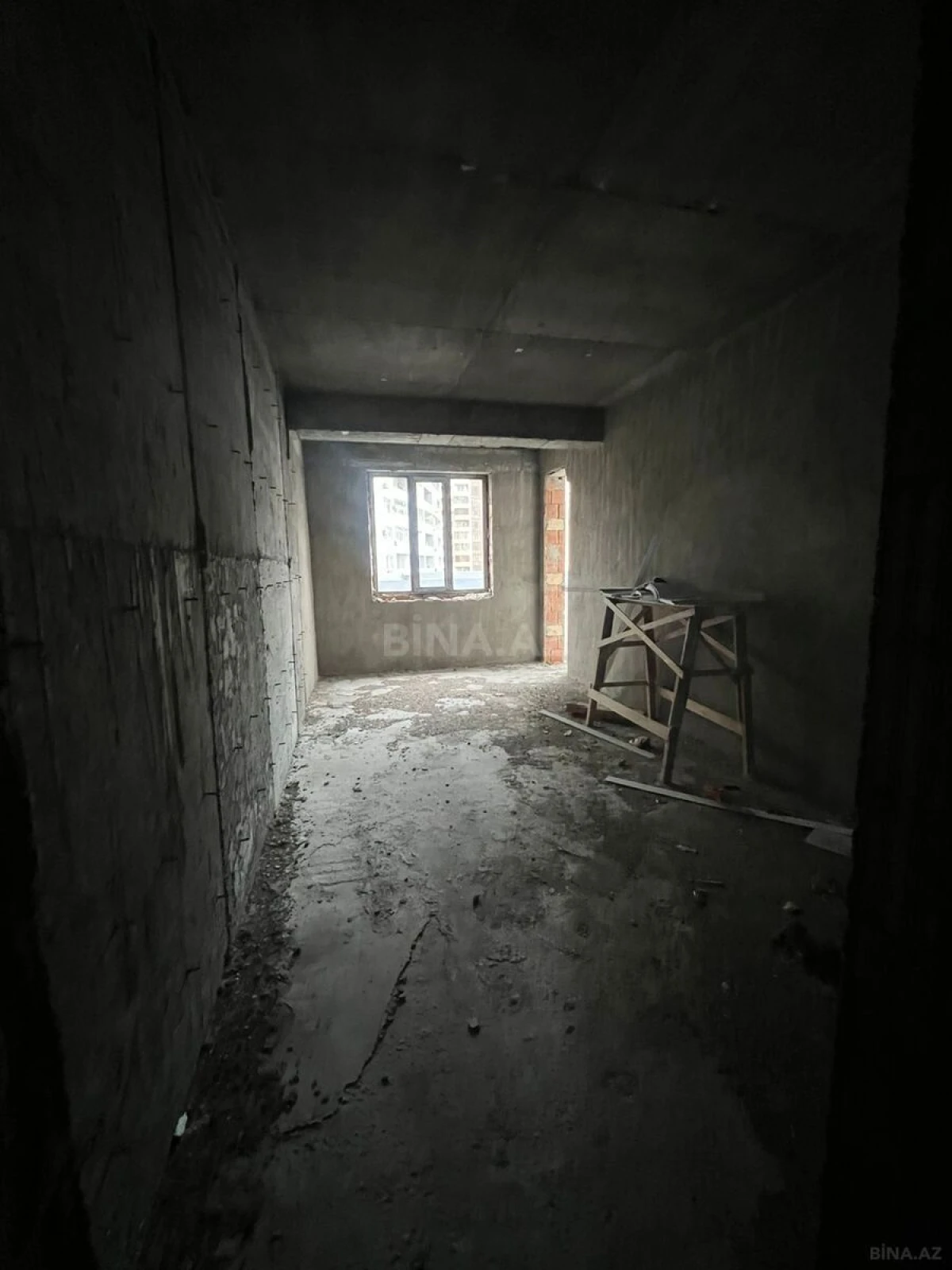 Satılır 3 otaqlı mənzil 139 m²