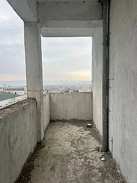 Satılır 3 otaqlı mənzil 139 m²