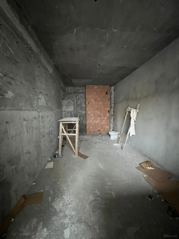 Satılır 3 otaqlı mənzil 139 m²