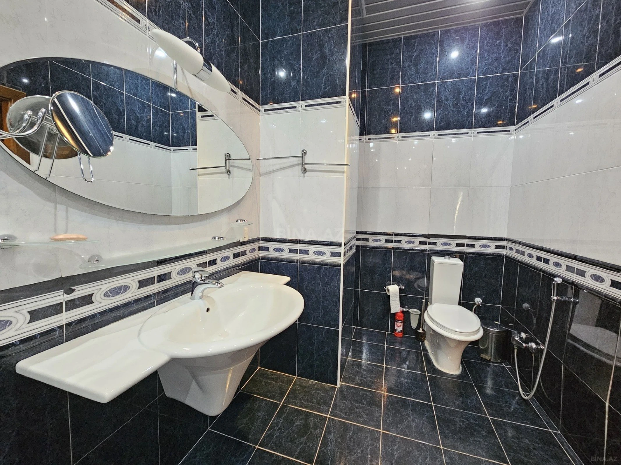 Kirayə verilir 4 otaqlı mənzil 180 m²