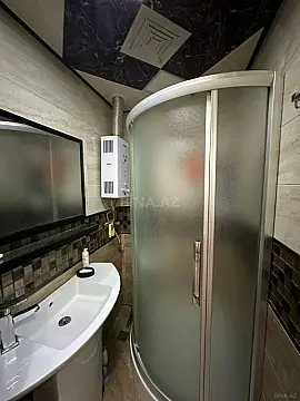 Satılır 5 otaqlı mənzil 110 m²