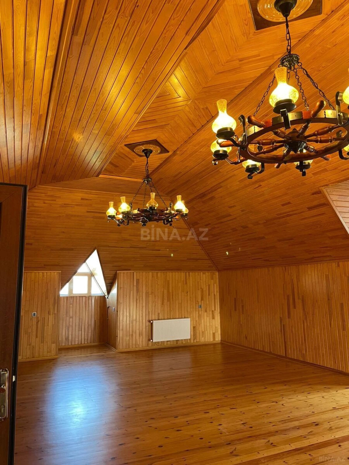 Kirayə verilir 6 otaqlı həyət evi 600 m²