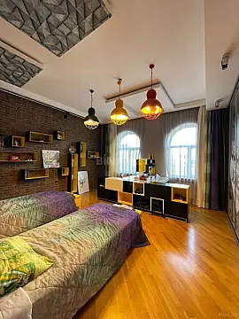 Kirayə verilir 6 otaqlı həyət evi 600 m²