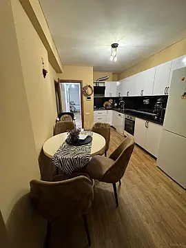 Satılır 3 otaqlı mənzil 118 m²