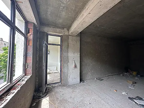 Satılır 3 otaqlı mənzil 134 m²