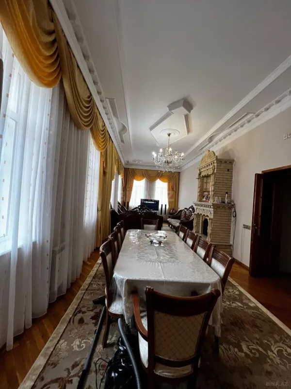 Satılır 4 otaqlı həyət evi 400 m²