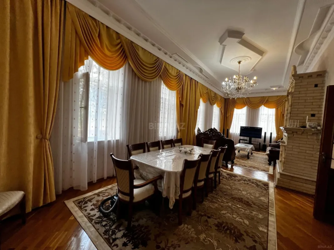 Satılır 4 otaqlı həyət evi 400 m²