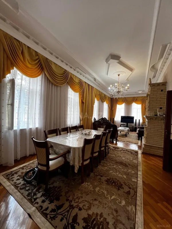 Satılır 4 otaqlı həyət evi 400 m²