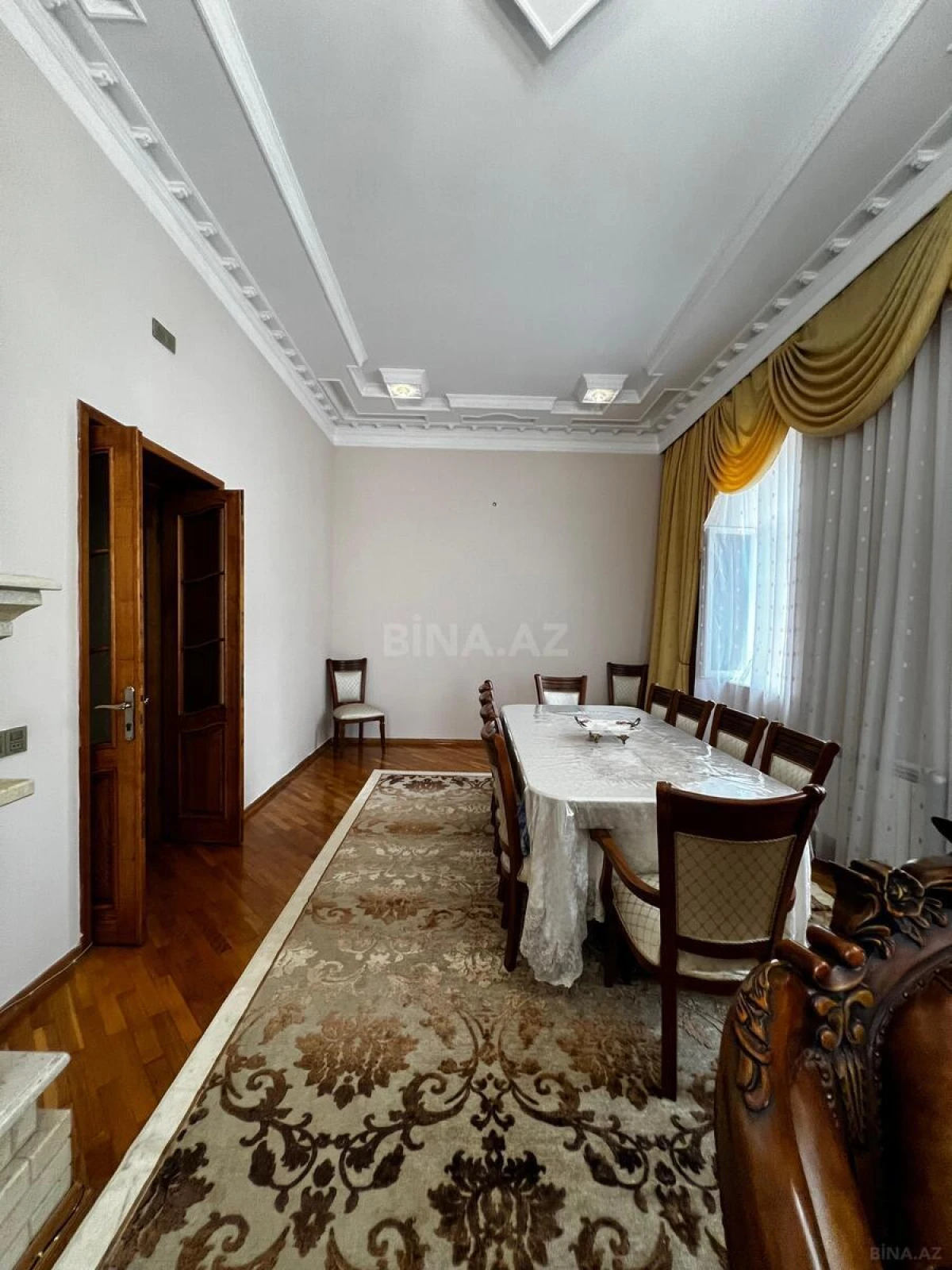 Satılır 4 otaqlı həyət evi 400 m²