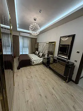 Kirayə verilir 4 otaqlı mənzil 150 m²
