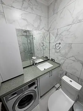 Kirayə verilir 4 otaqlı mənzil 150 m²